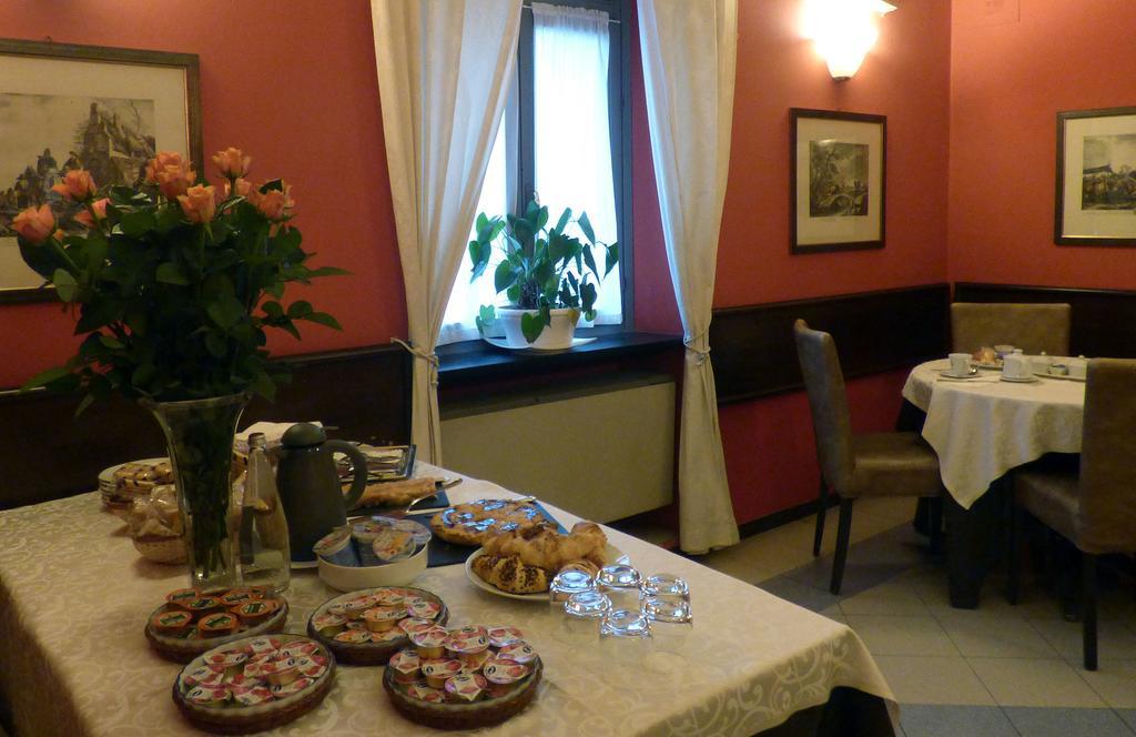 Il Giardinetto Hotel Vercelli Ngoại thất bức ảnh